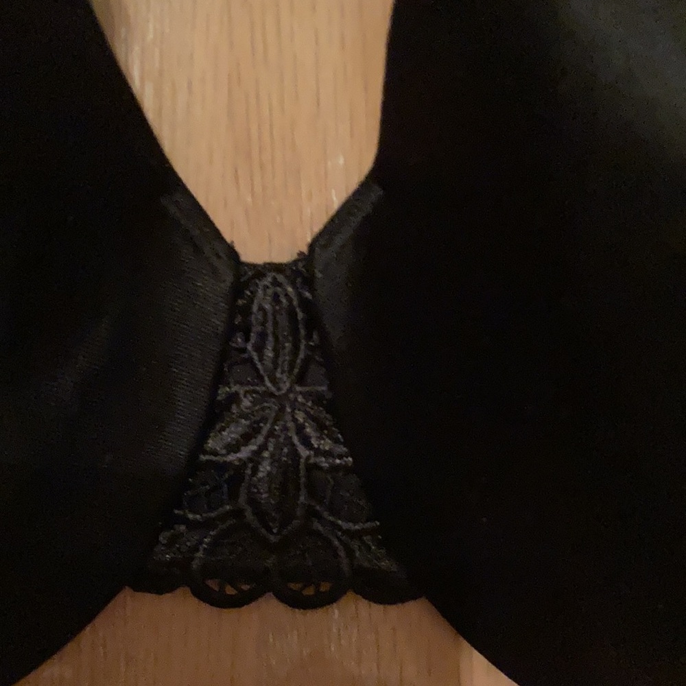Bra black underwire 36d new - Picture 3 of 6
